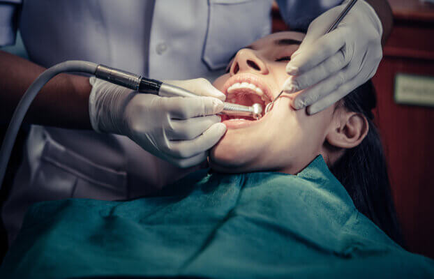 Emergency Tooth Extraction in Shivaji Nagar: What You Need to Know