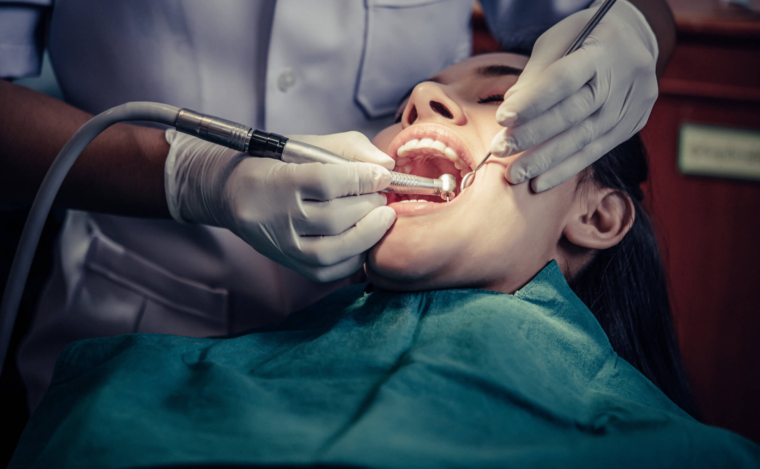 Emergency Tooth Extraction in Shivaji Nagar: What You Need to Know